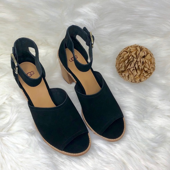 UGG Aja Strap Sandal - Picture 3 of 7